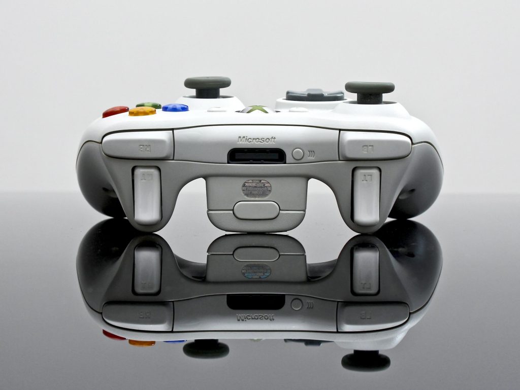 technology-game-controller-reflection-vehicle-gadget-1036437-pxhere.com